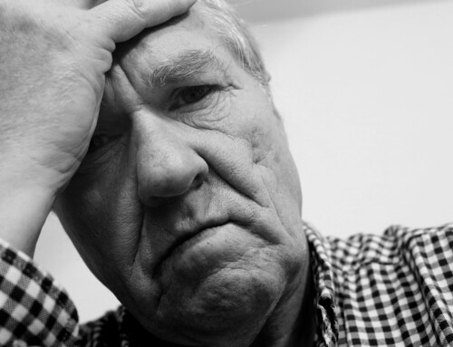 6 Ways to Help Seniors Cope with Holiday Depression